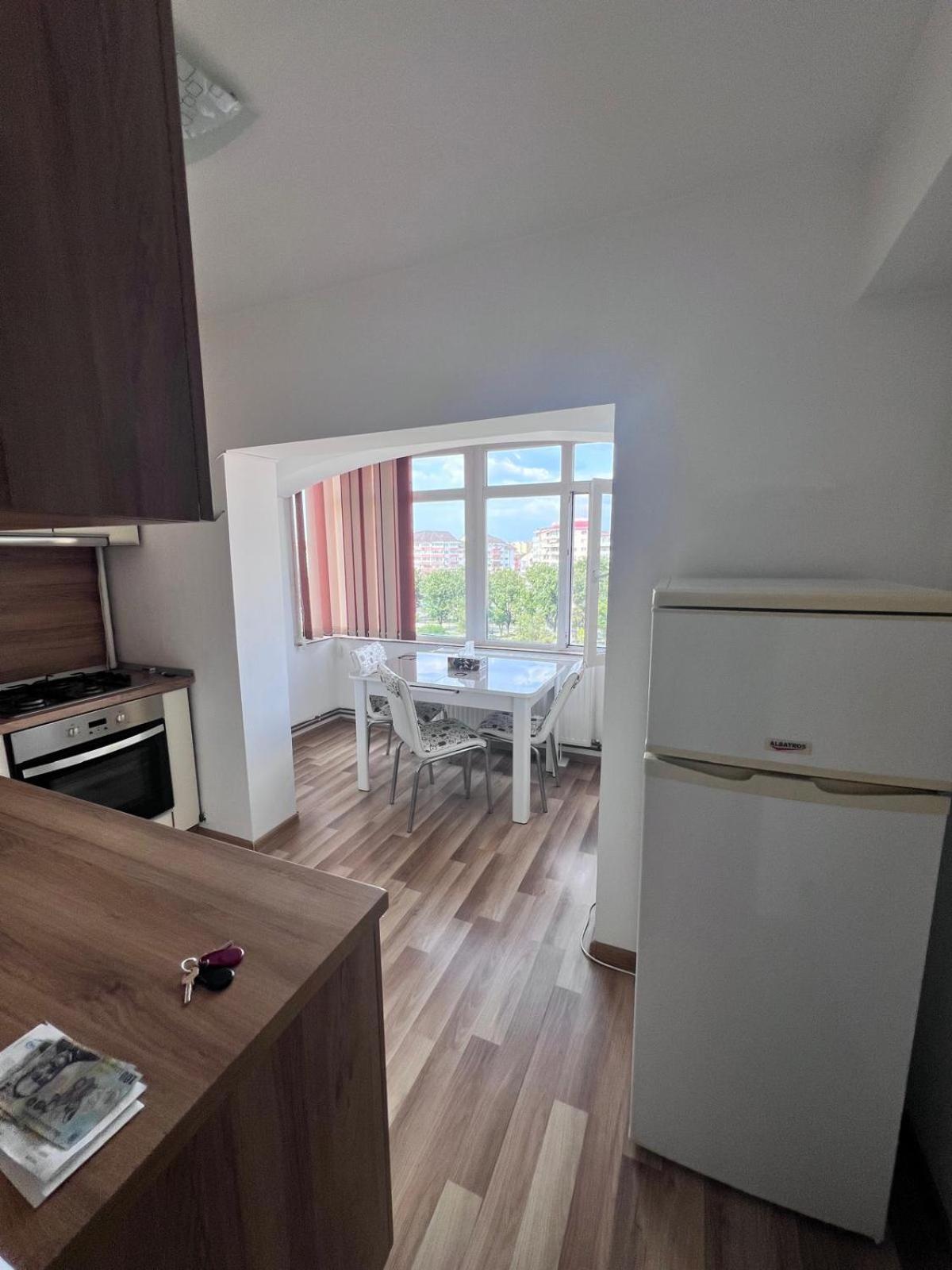 Chindia Apartament Targoviste Exterior photo